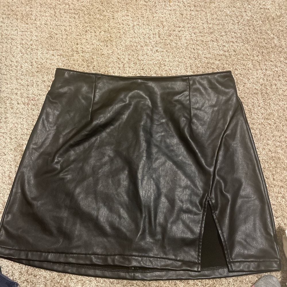 Leather skirt